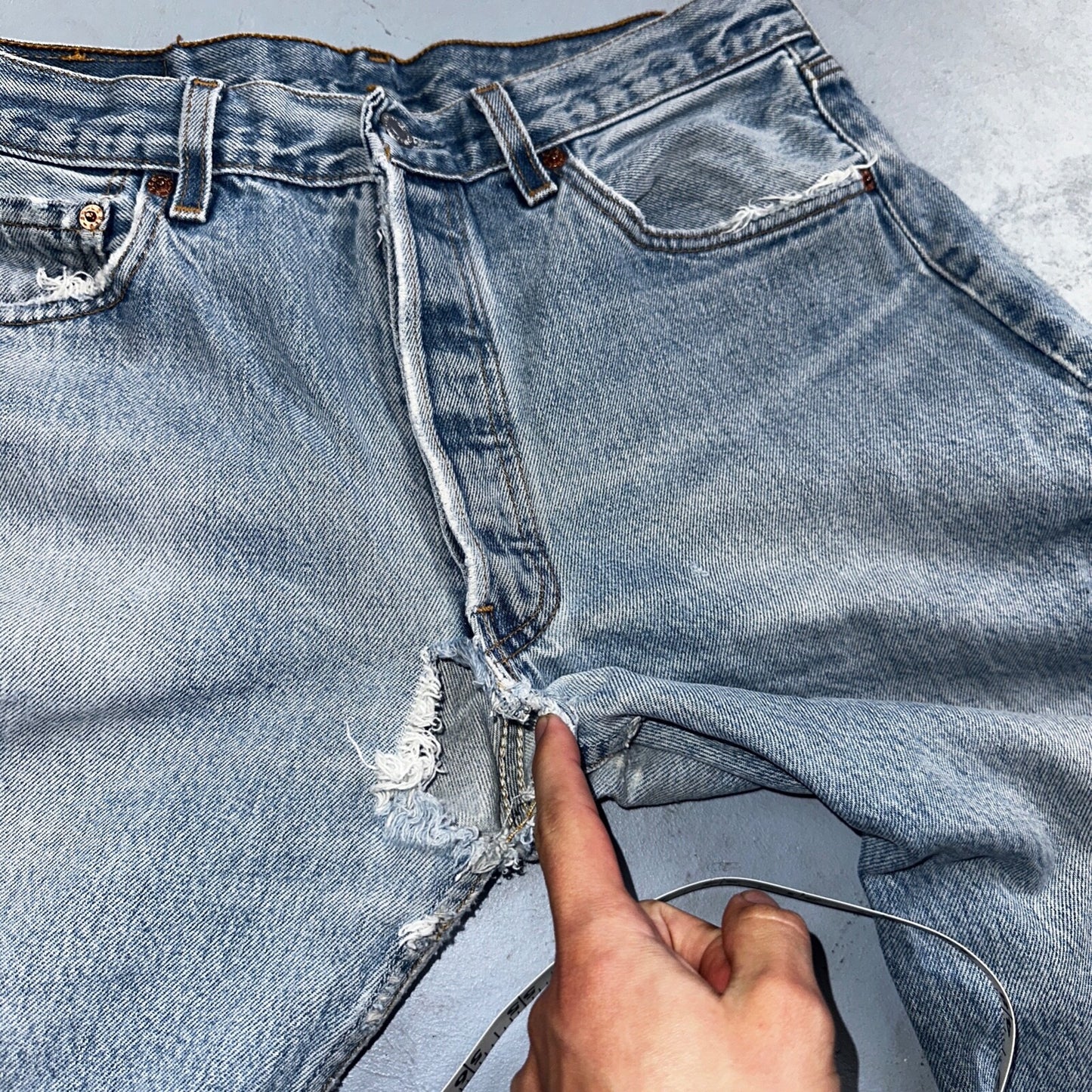 Levis 501 Vintage 90s USA XX Straight Leg Jeans 34x36 Light Wash Act 30x31