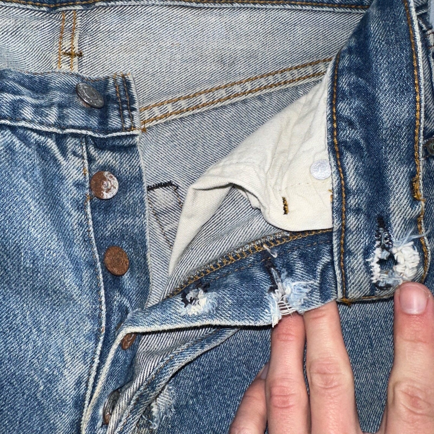 Levis 501 Vintage 80s Redline Selvedge USA XX Jeans Light Wash Capri Act 30x25