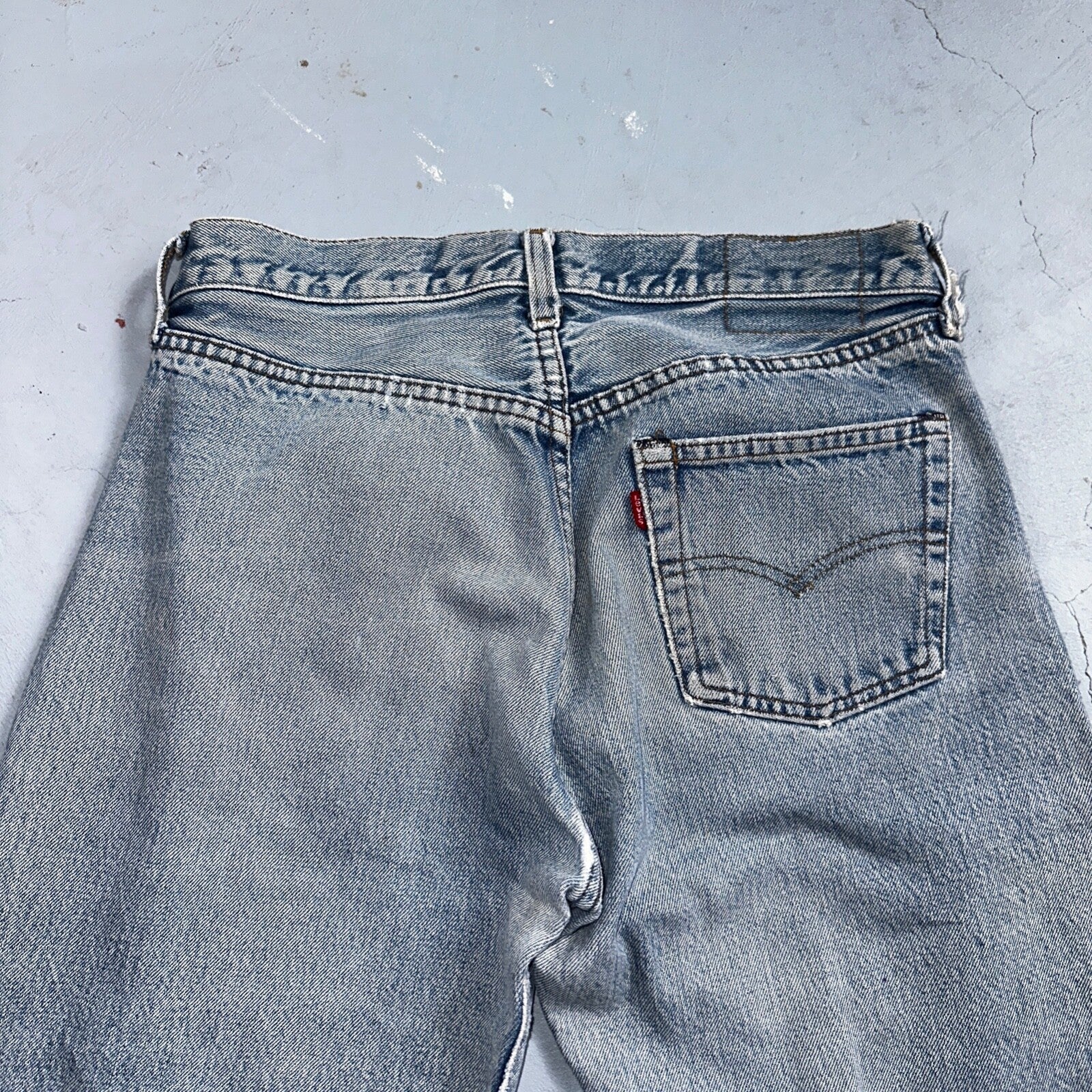 Levis 501 Vintage 80s Redline Selvedge USA XX Jeans Thrashed Light Act 30x33