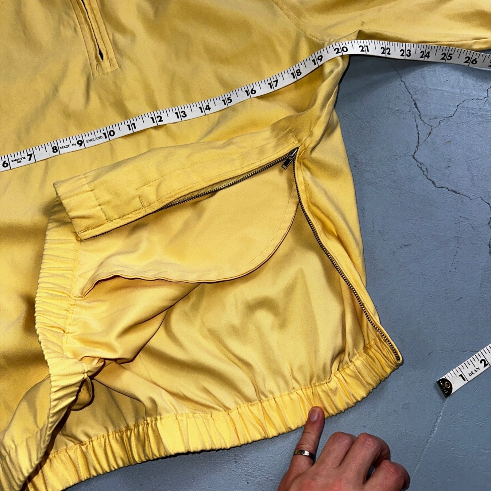 Tommy Hilfiger Golf Yellow Windbreaker Polyester Quarter Zip Pullover Small