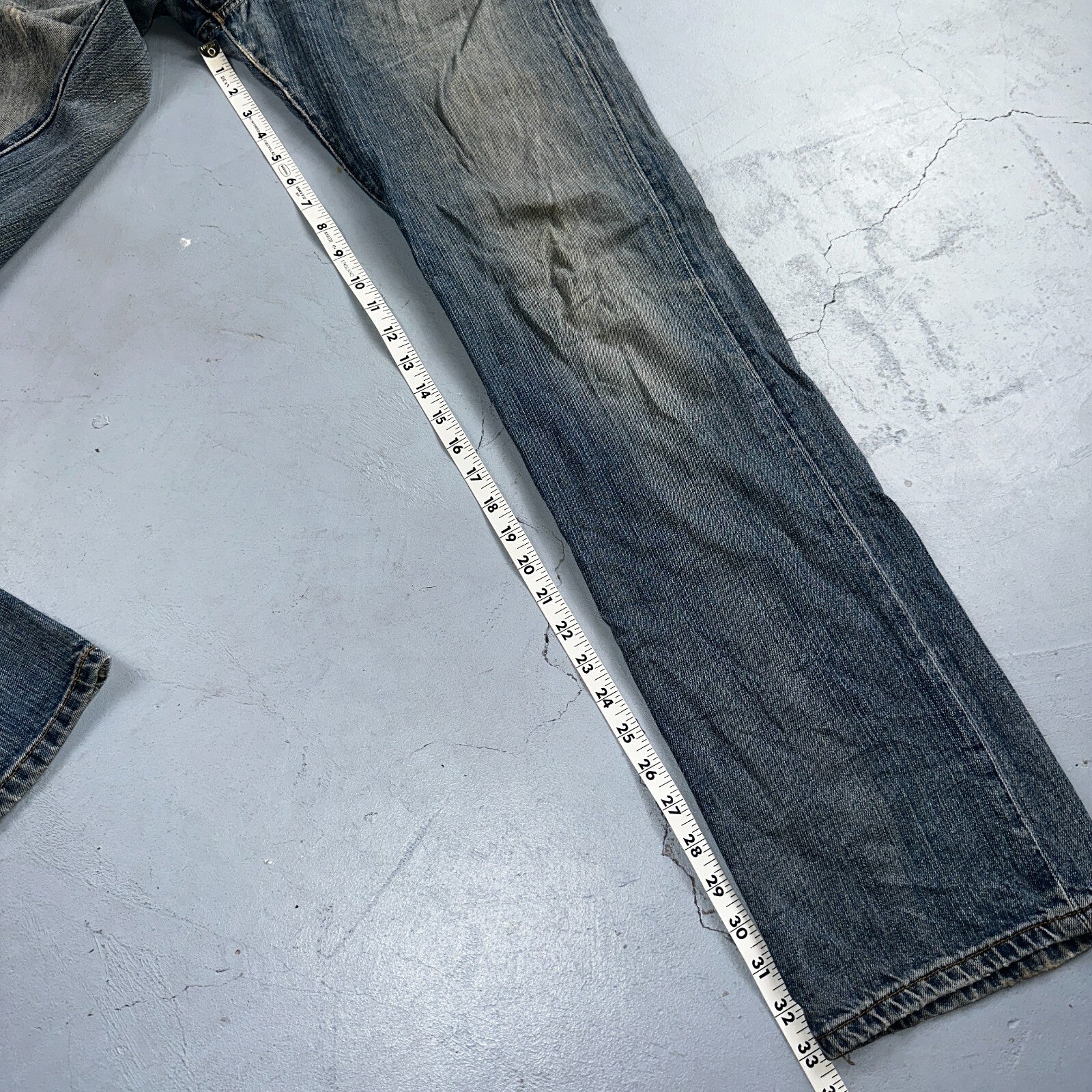 Levis 501 Vintage Y2K XX Straight Leg Jeans Blue Med Wash 33x34 Act 33x33