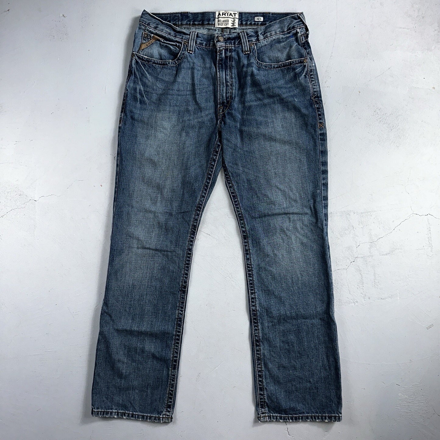 Ariat Jeans Mens 36x34 Blue M4 Boot Cut Relaxed Coltrane Jeans Denim Medium Wash