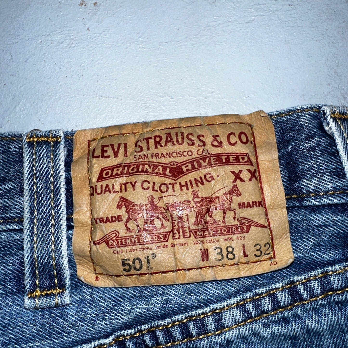 Levis 501 Vintage Y2K XX Straight Leg Jeans 38x32 Med Wash 2000s Act 35x30