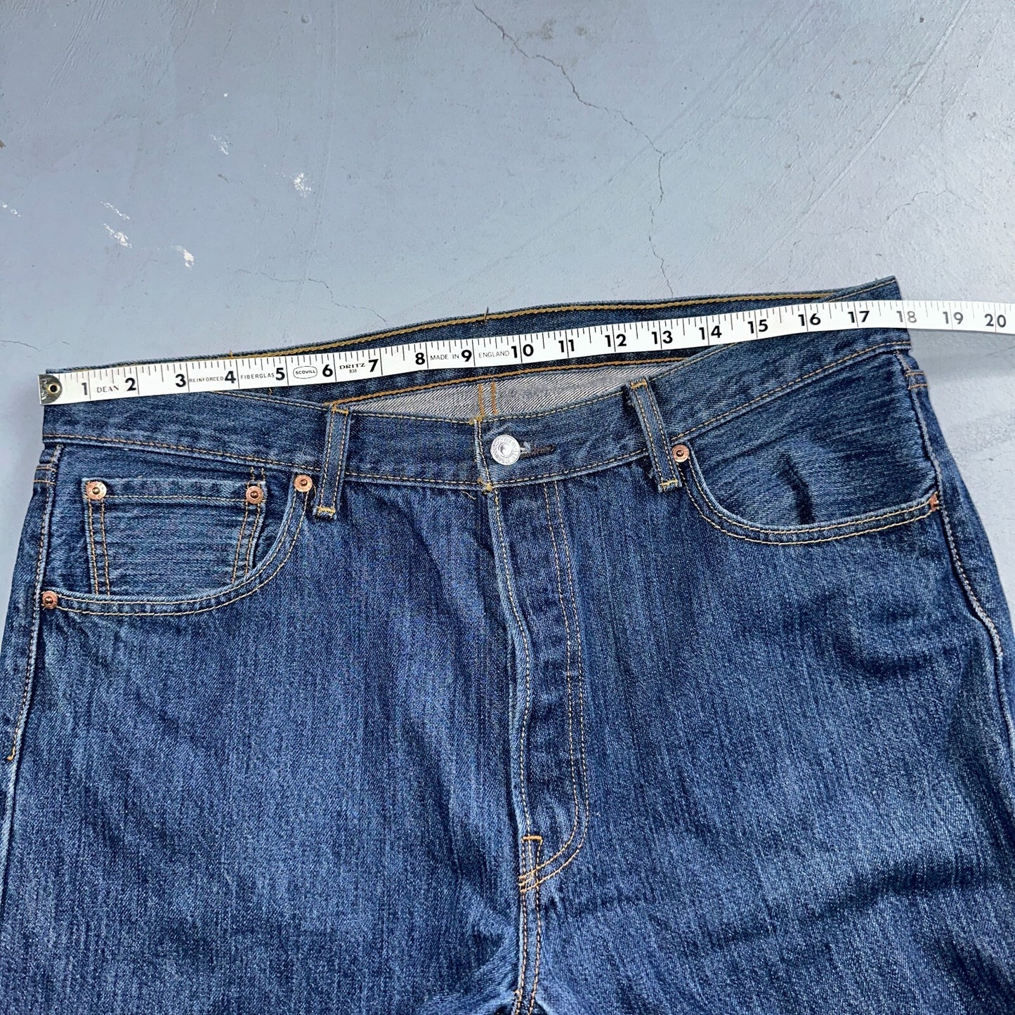 Levis 501 Vintage Y2K Egypt Straight Leg Jeans 36x32 Med Wash Act 36x30