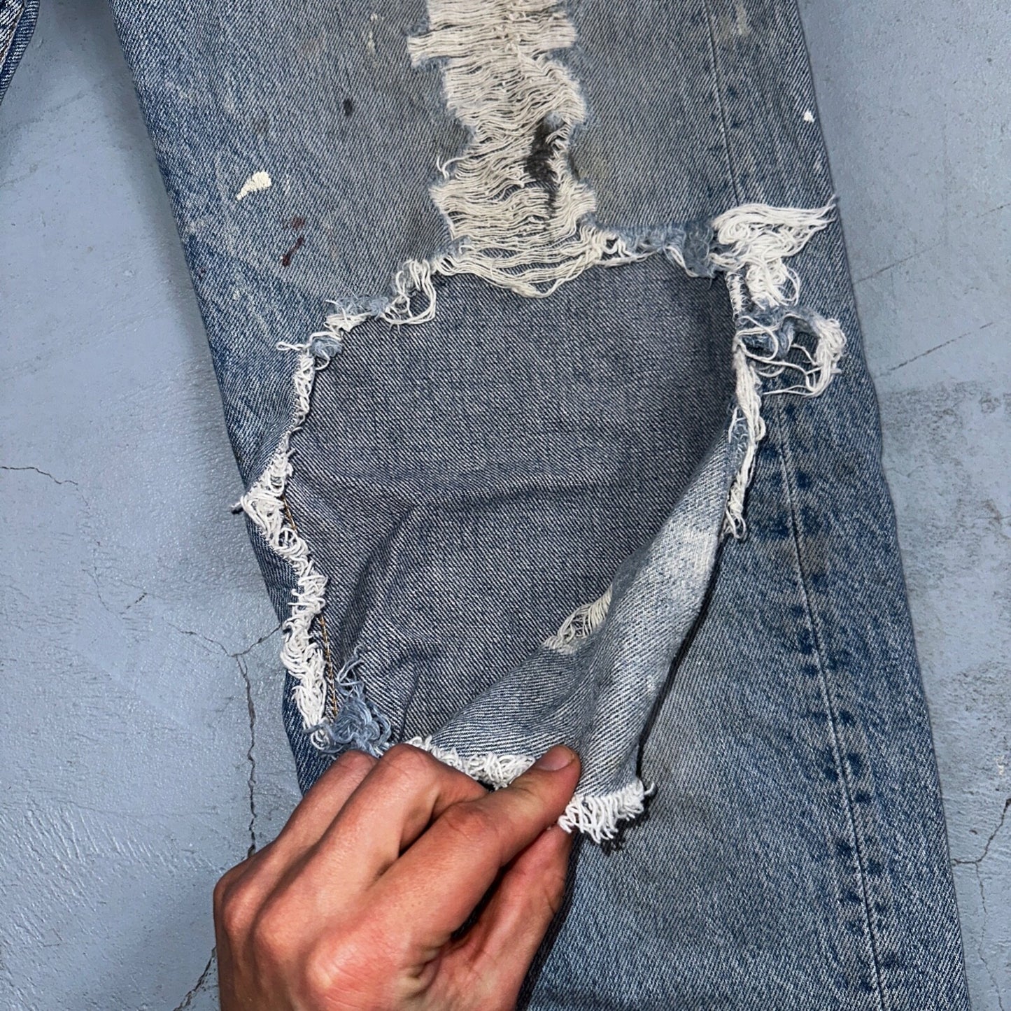 Levis 501 Vintage 80s USA XX Straight Leg Jeans Blue Thrashed 33x38 Act 31x33