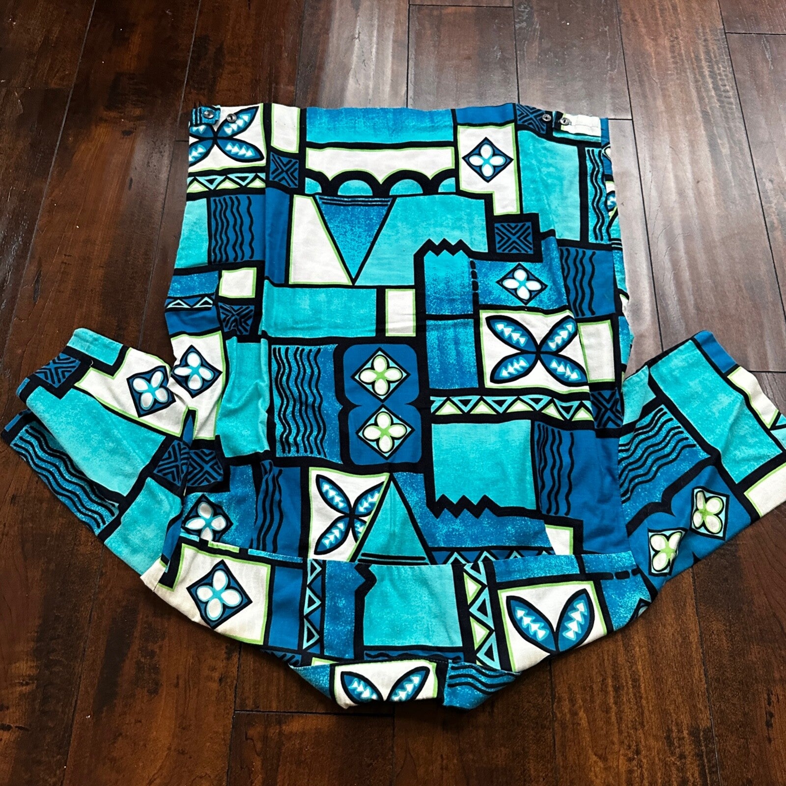 1960s Hawaiian Button Down Shirt Vintage Rockabilly 50s 60s Crop Fit Beach Blue