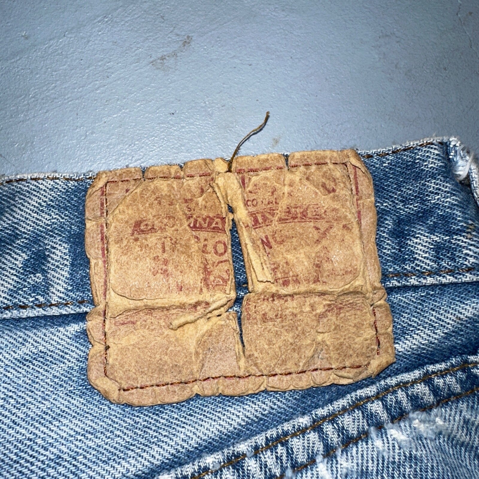 Levis 501 Vintage 80s Redline Selvedge USA XX Jeans Light Wash 32x30 Act 30x28