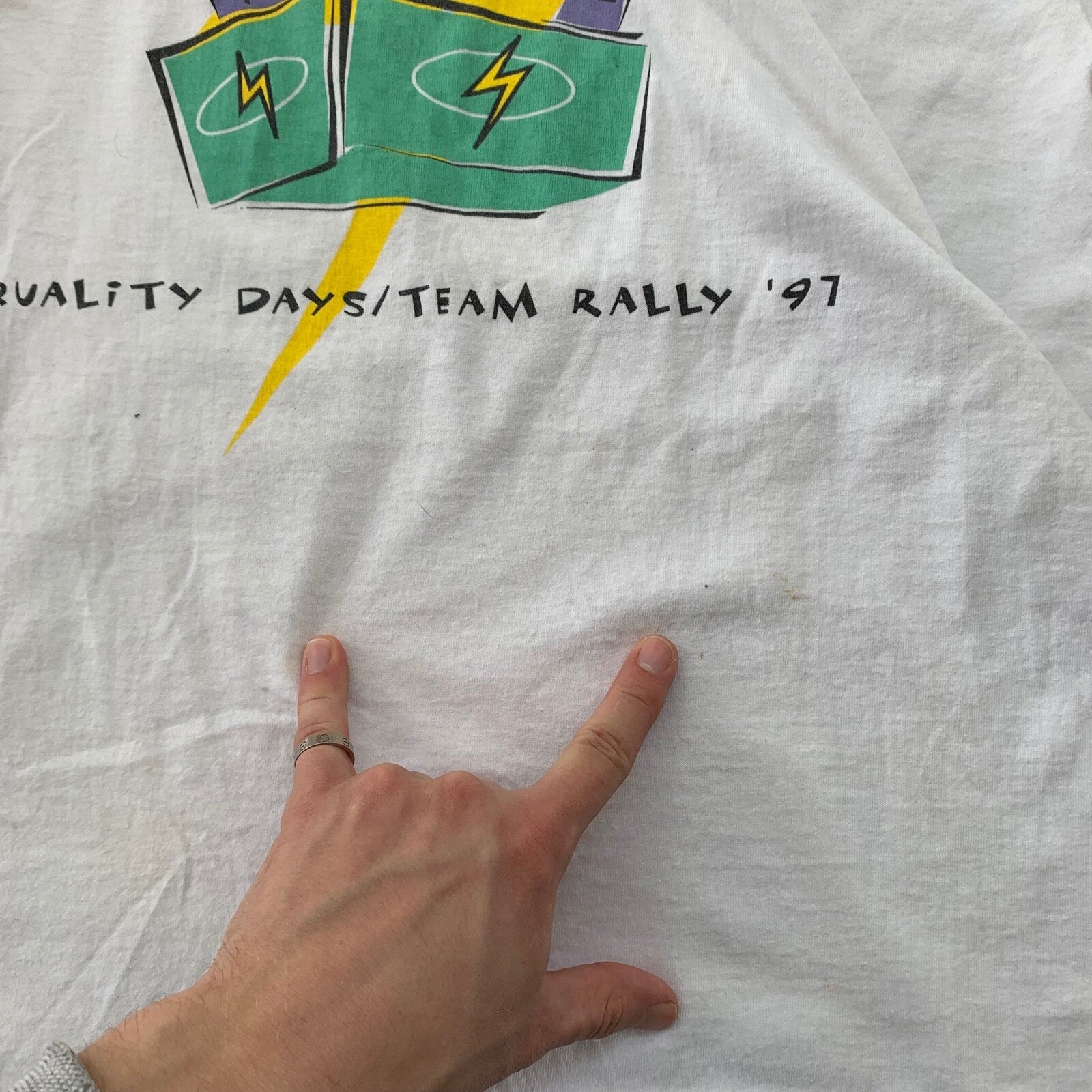 Share The Pride Vintage T Shirt Rally 1997 90s Sports Rap Bolt LGBTQ Love Music