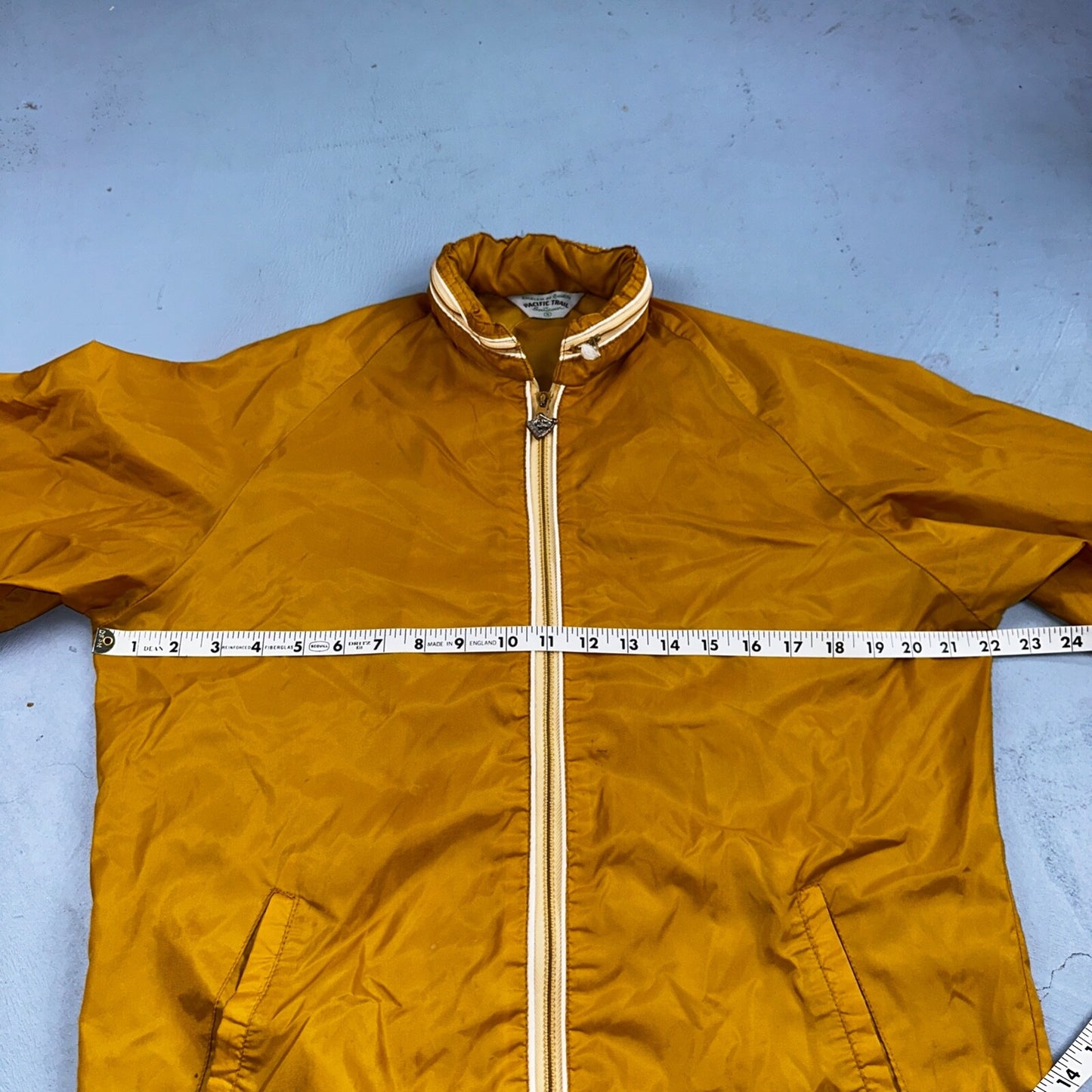 Pacific Trail 70s Vintage Yello Hooded Men Size S Mid Length Windbreaker Jacket