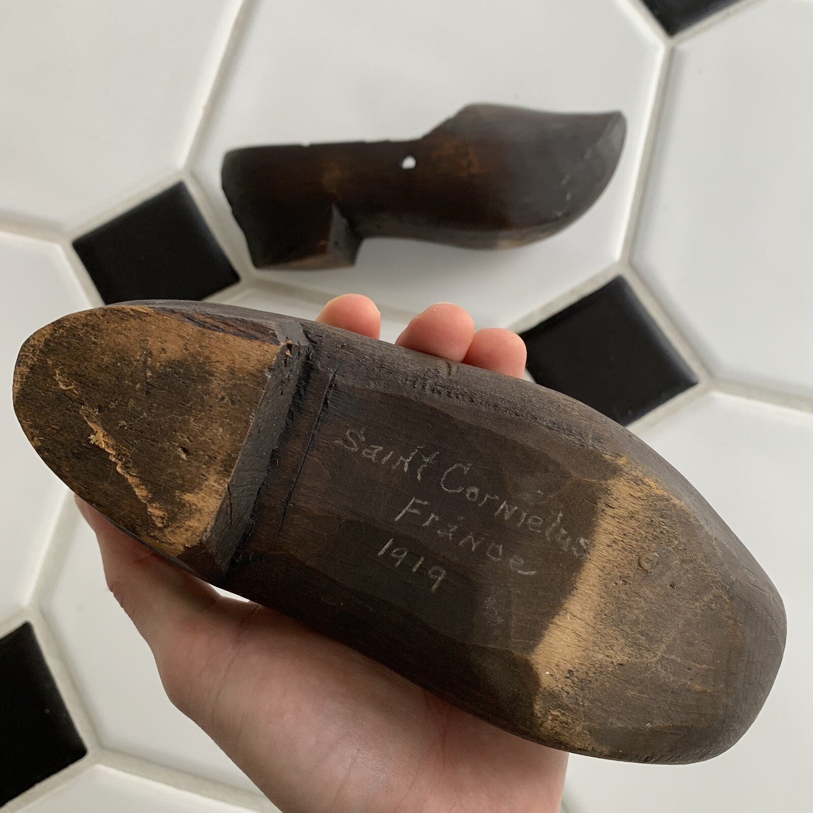 Antique Primitive Early Carved Wood Pair Clogs Shoes 1919 France Dutch Slippers