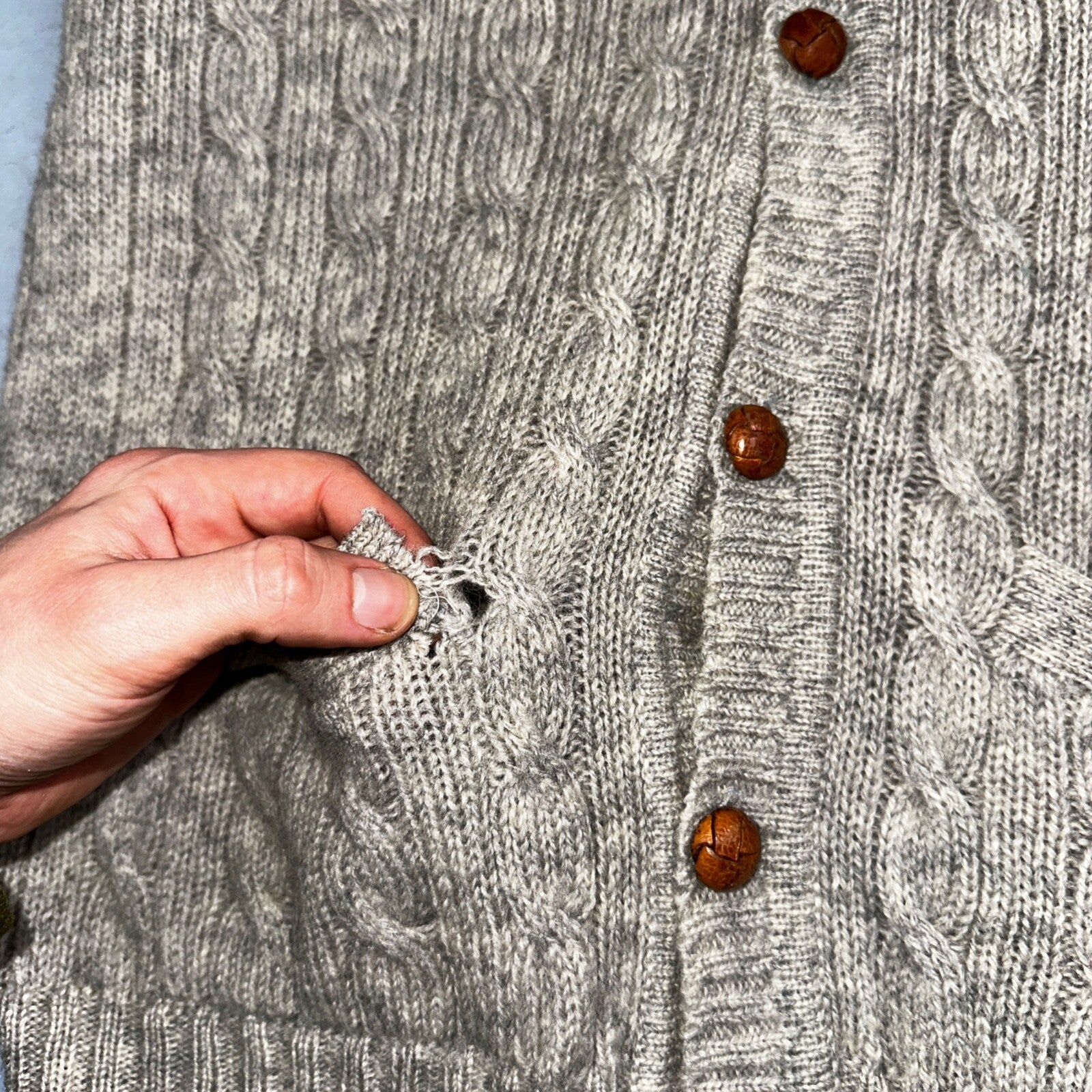 VTG Cranmore 100% Shetland Wool Mens Sweater Vest Size XL Gray Cable Knit Button