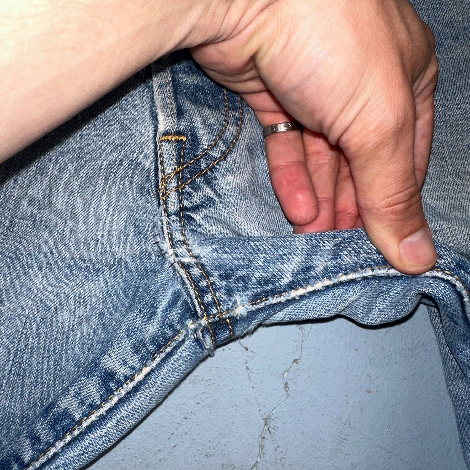 Levis 501 Vintage Y2K 90s XX Straight Leg Jeans Blue Light Wash 33x34 Act 33x30