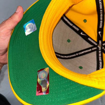 Nike True University of Oregon Hat UO Fitted Yellow Green Baseball Cap Ducks M/L