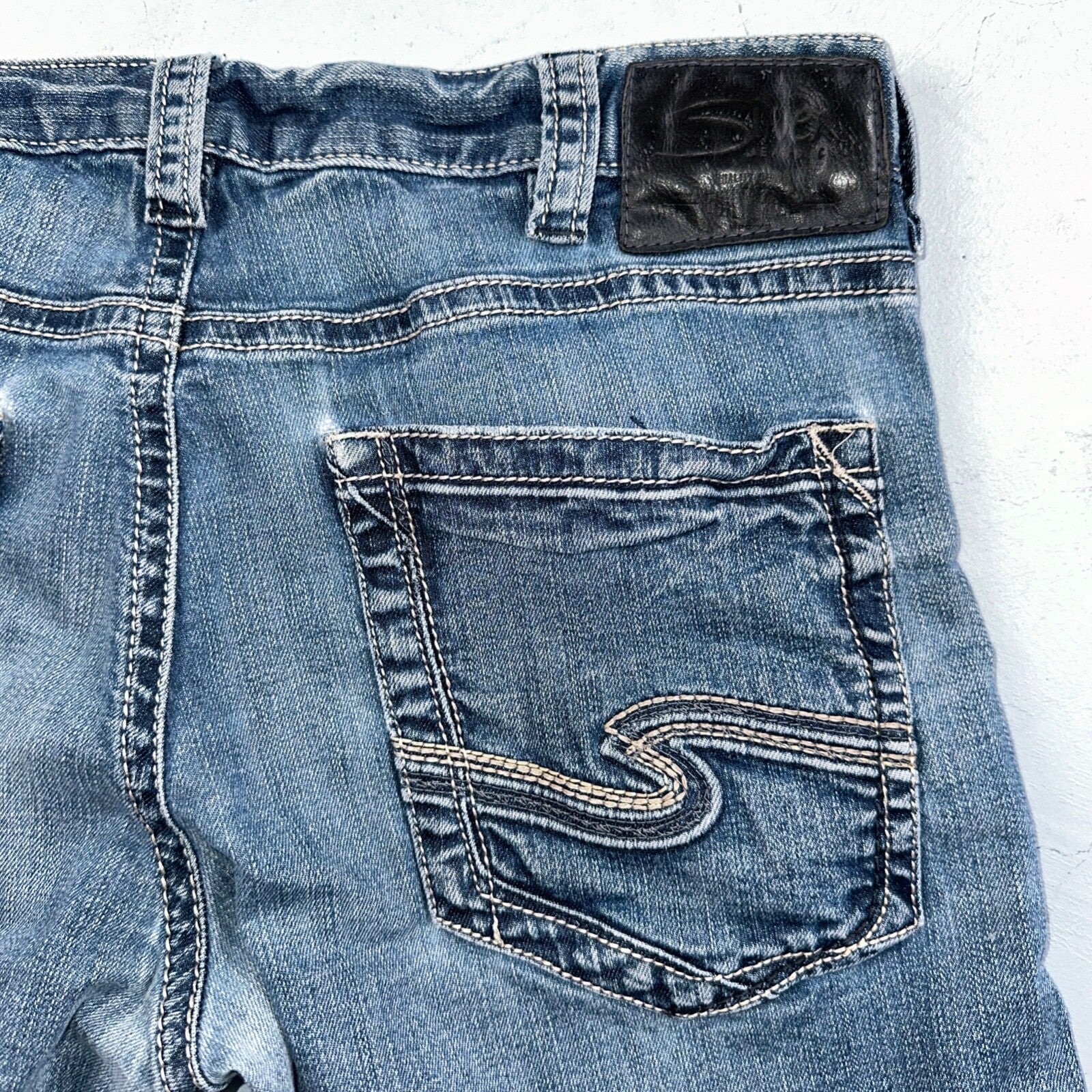 Silver Jeans Mens 34x30 Eddie Blue Denim Stretch Straight 5 Pocket Whiskering