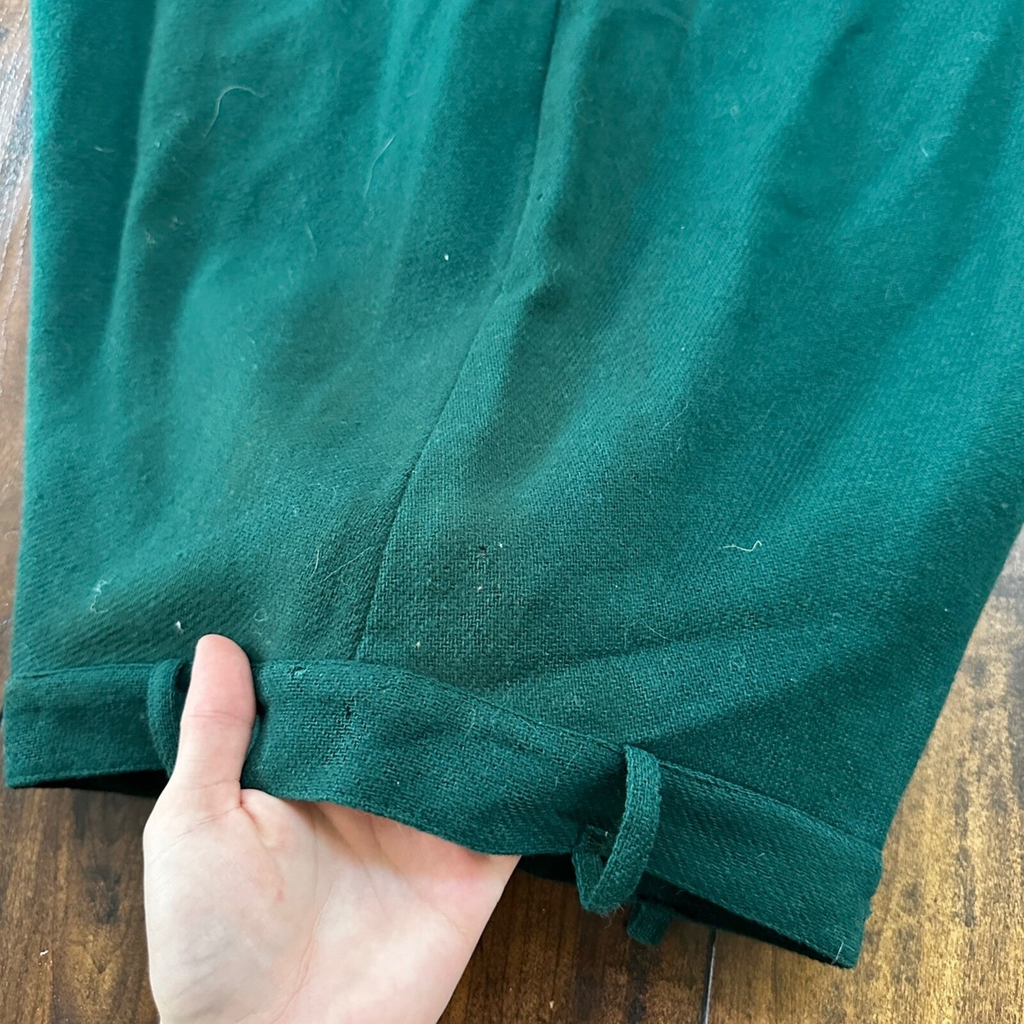 VTG 1960s Faded Green Wool Skirt Preppy Midi Knee Belt Loops 26" Waist Long 60s