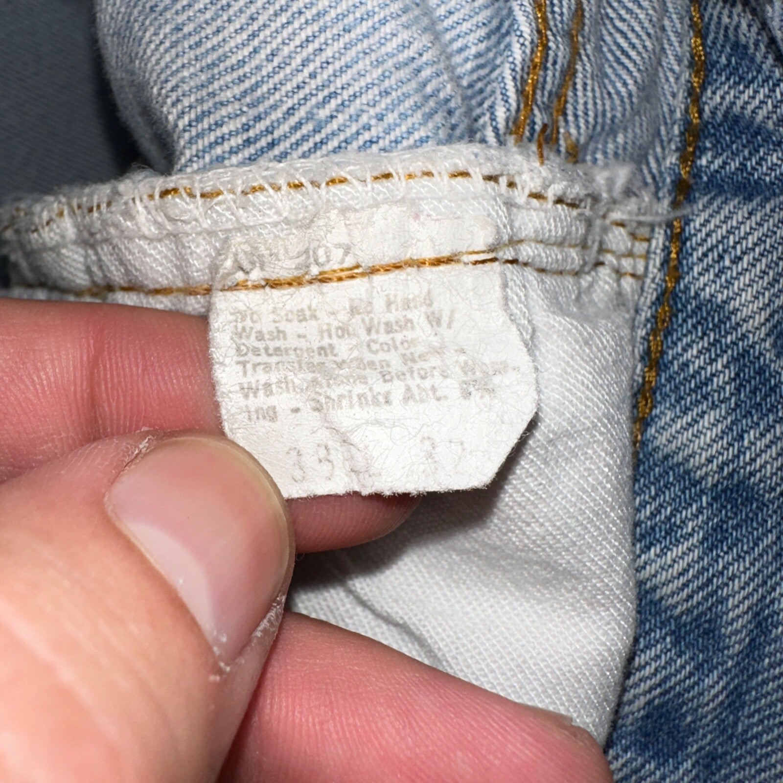 Levis 501 Vintage 80s Redline Selvedge USA XX Jeans Light Wash 38x32 Act 34x27