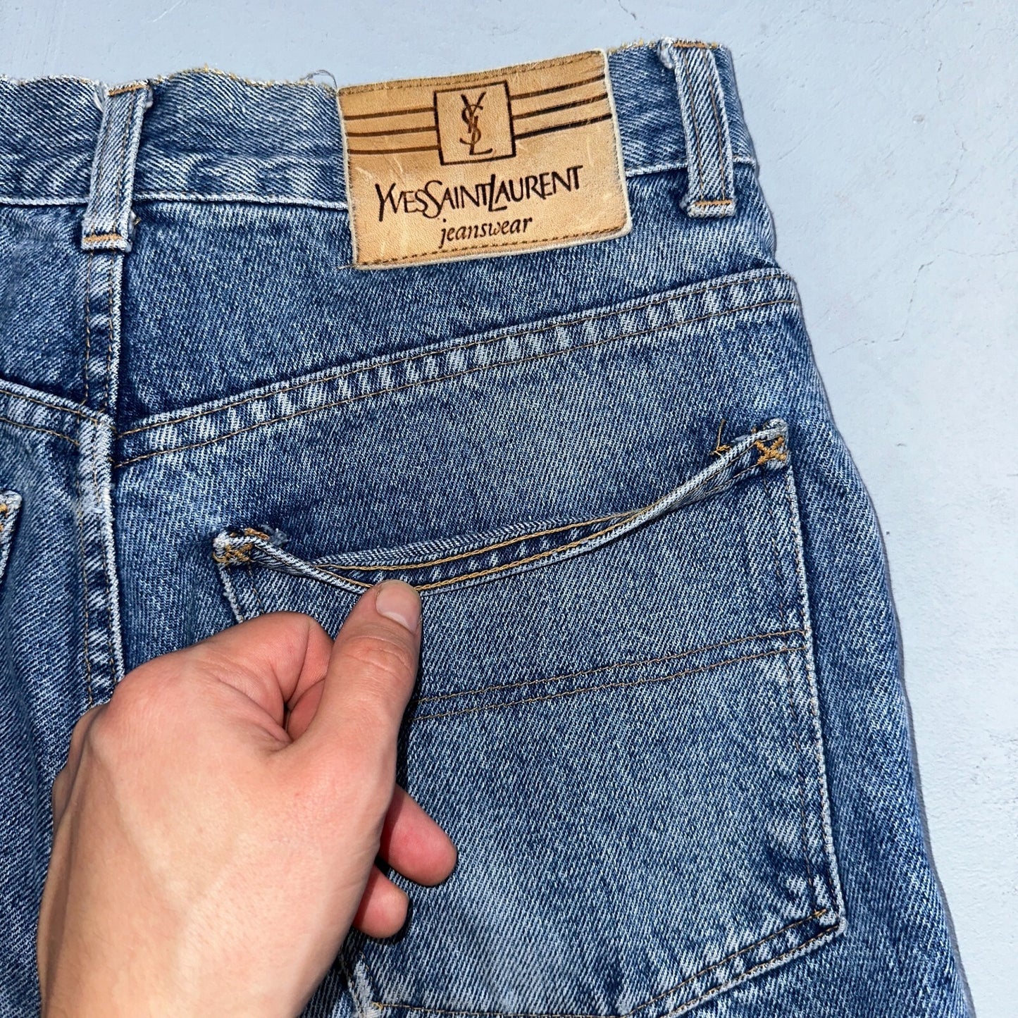 Vintage YSL Yves Saint Laurent Blue Denim Jeans Size 26x31 90s Womens Straight