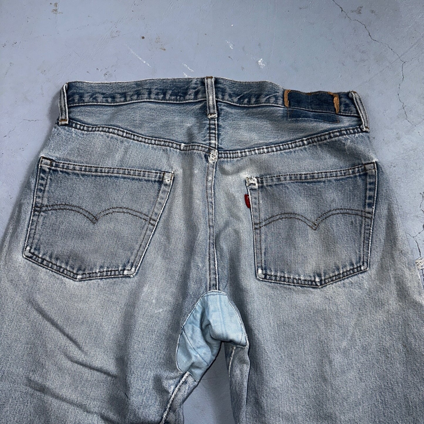 Levis 501 Vintage 80s Redline Selvedge USA XX Jeans Thrashed 36x30 Act 33x26