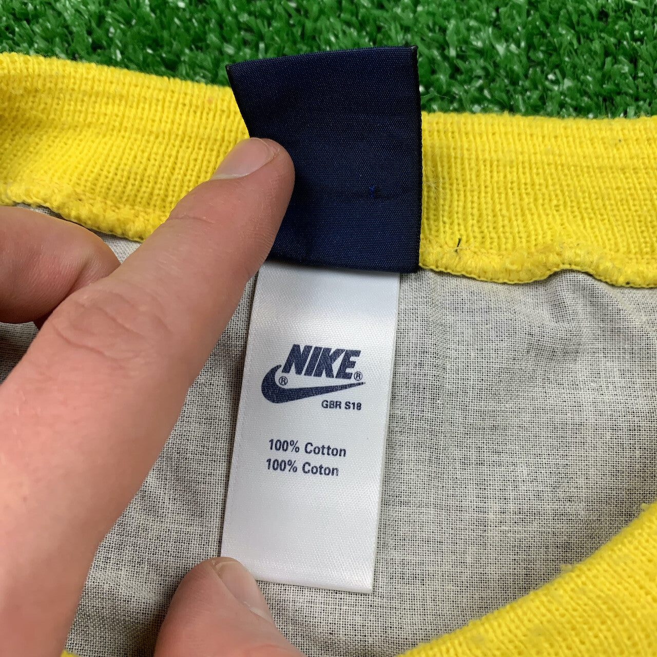 Nike Vintage Sweatshirt Mens T Shirt Sharks Crewneck AOP Basketball Jordan RARE