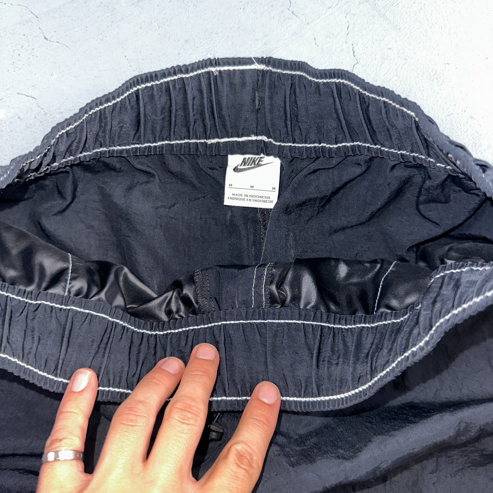 Nike Sportswear Swoosh Baggy Track Pants Womens M High Rise DM6209-010 Black