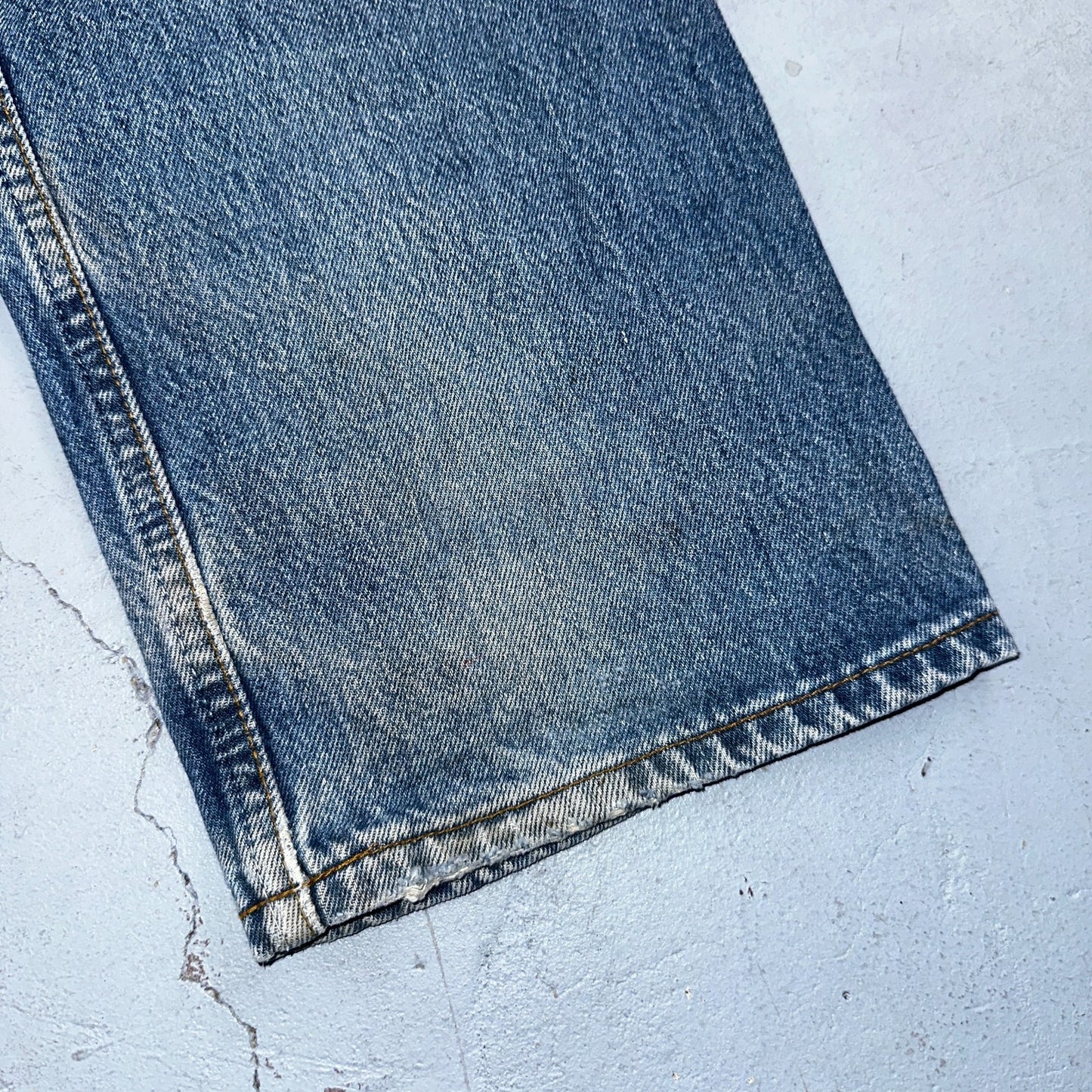 Levis 501 Vintage 90s Poland Straight Leg Jeans Blue Med Wash 34x34 Act 32x33