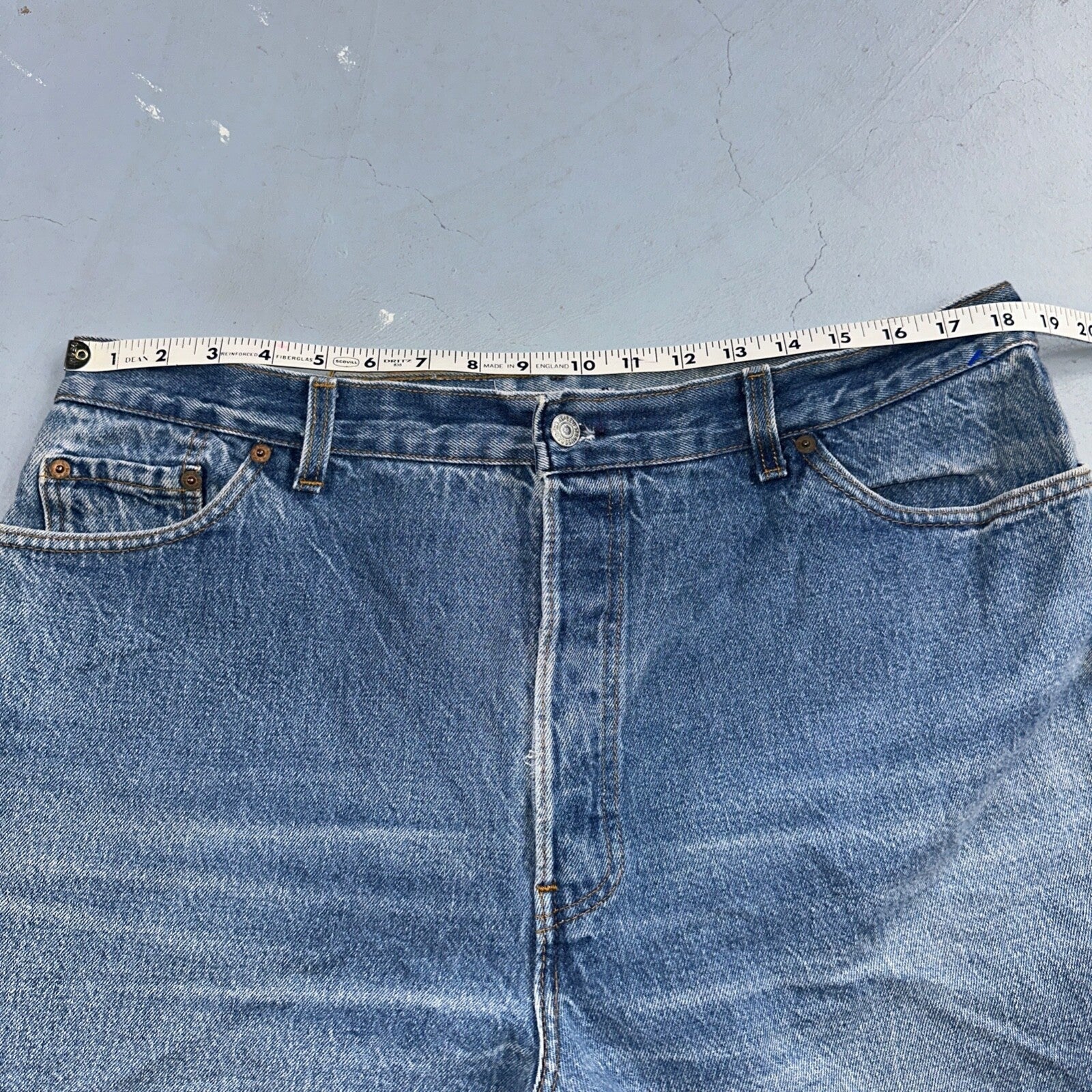 Vintage Womens Levis 29501 0115 Med Wash High Rise 501 Mom Jeans USA 38x28