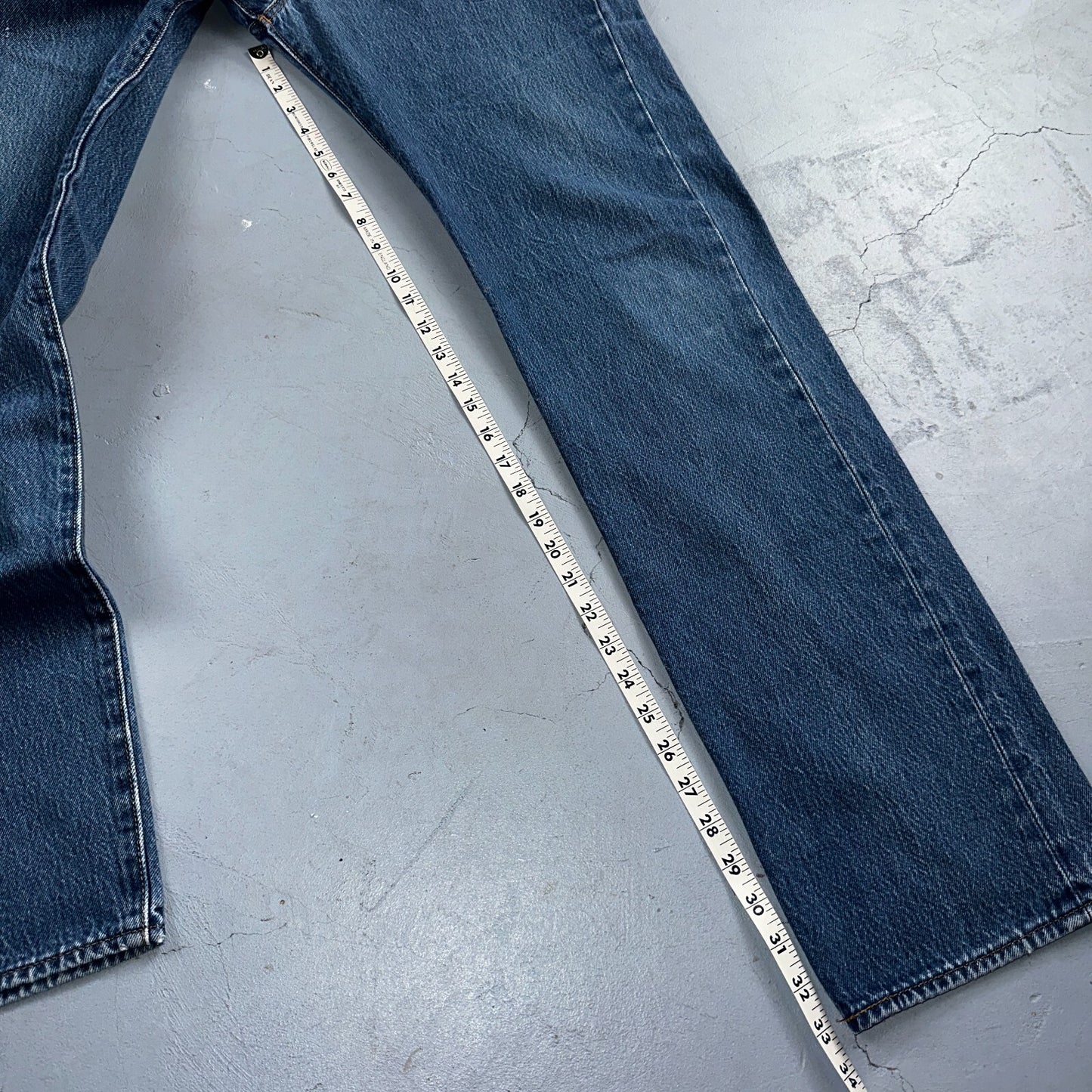 Levis 501 Y2K XX Straight Leg Jeans Blue VTG Med Wash 36x38 Act 33x33