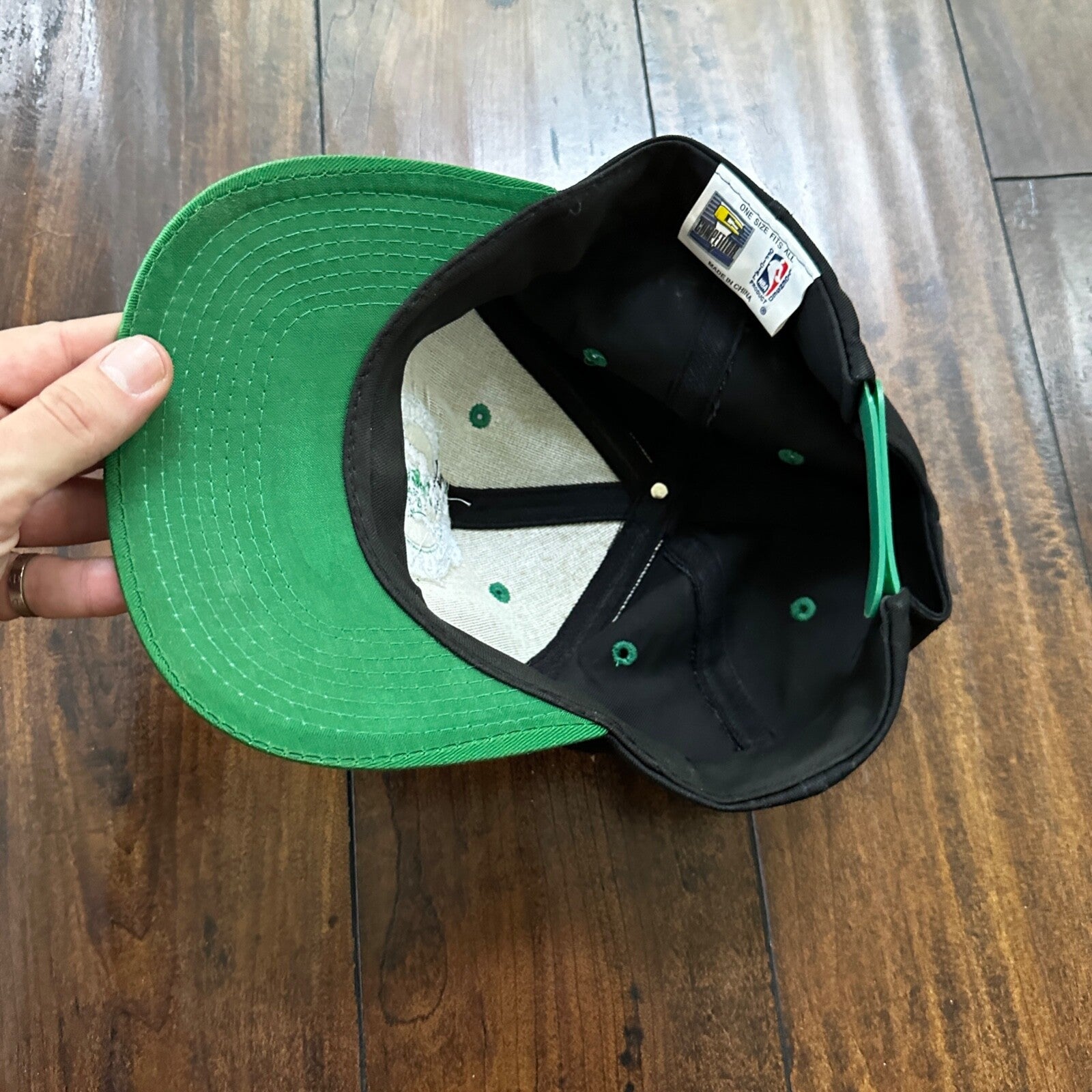 Boston Celtics VTG Hat Cap Snapback NBA Competitor Green Black Basic Team