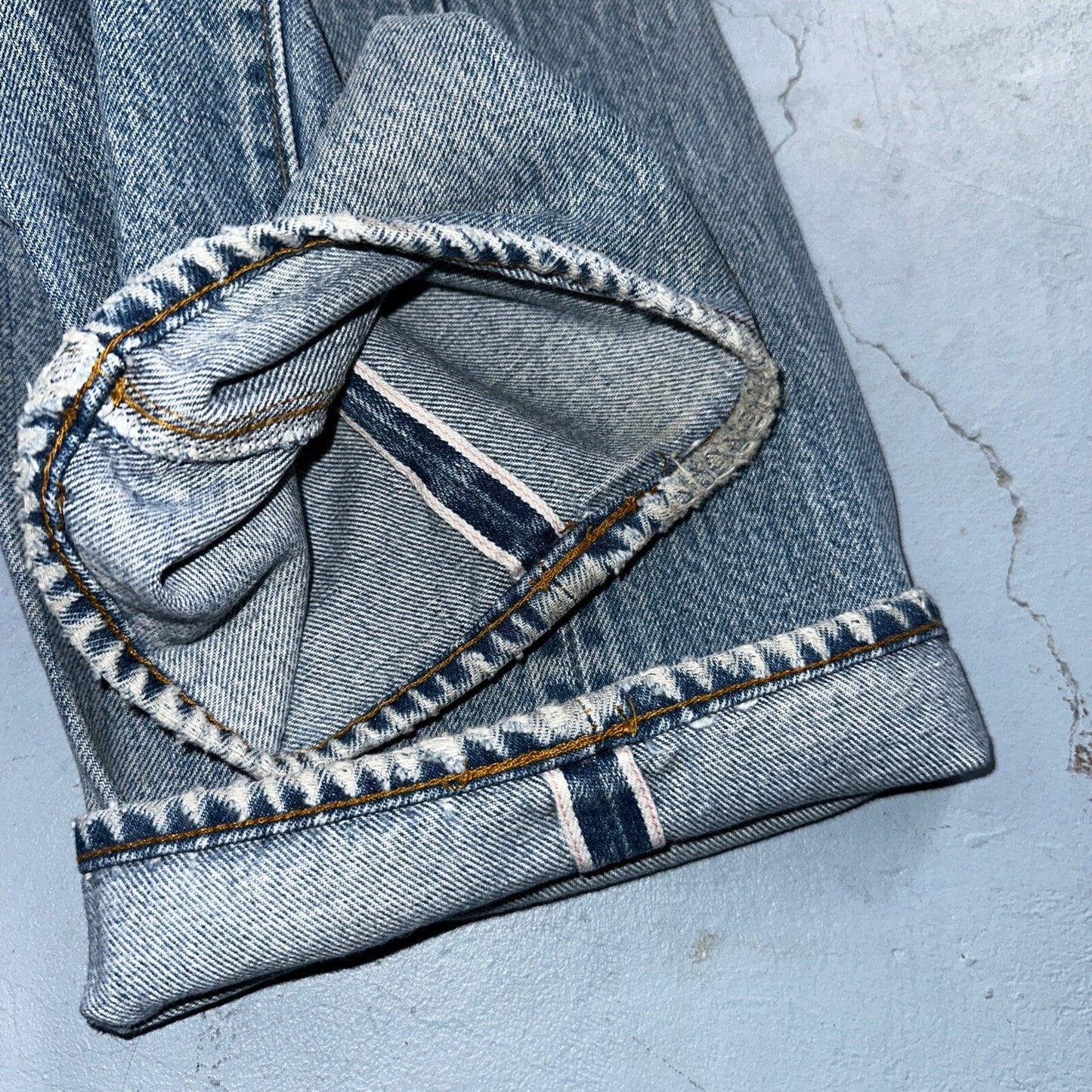 Levis 501 Vintage 80s Redline Selvedge USA XX Jeans Med Wash 32x36 Act 30x31