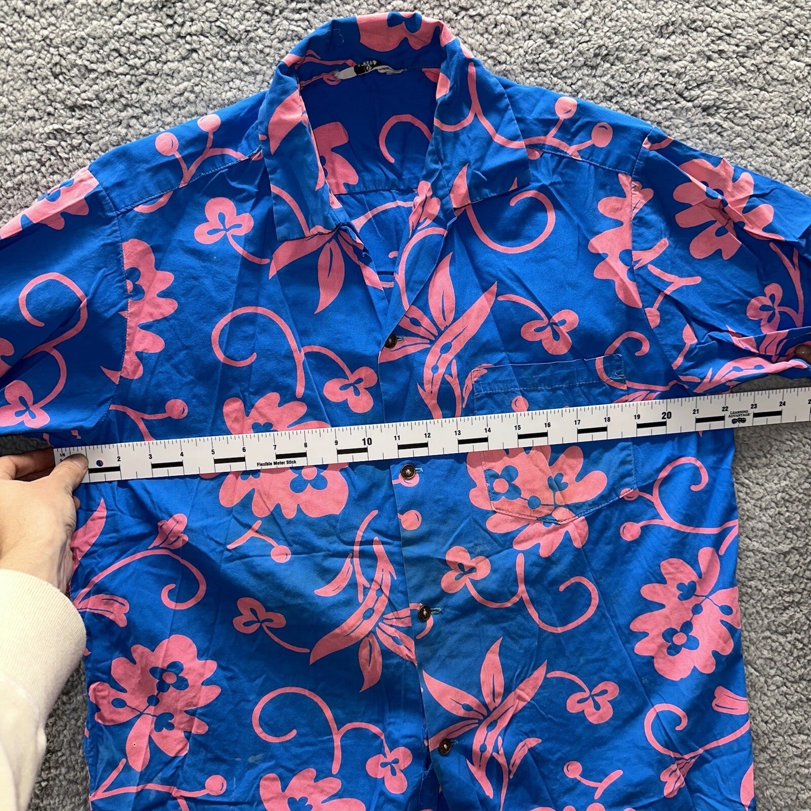 Vintage 50s Hawaiian Aloha Print Shirt Rockabilly Honolulu 60s Button USA Pink