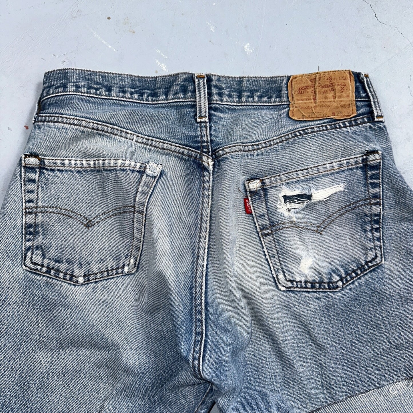 Levis 501 Vintage 80s Redline Selvedge USA XX Jeans Light Wash 33x40 Act 30x34