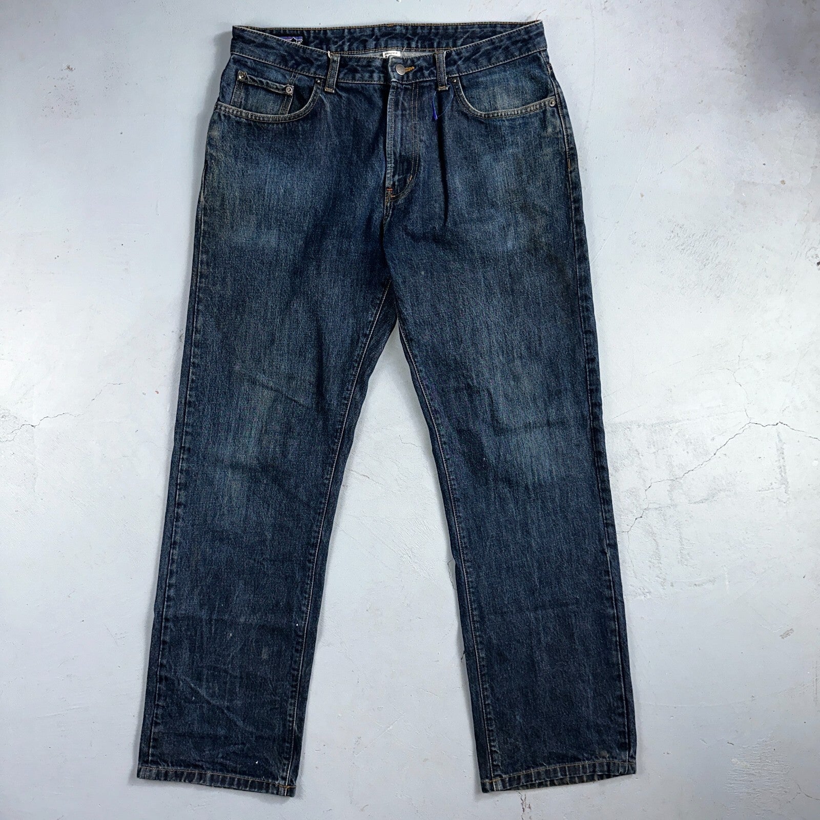 Patagonia Regular Straight 35x33 Organic Cotton Dark Denim Blue Jeans Zipper Fly