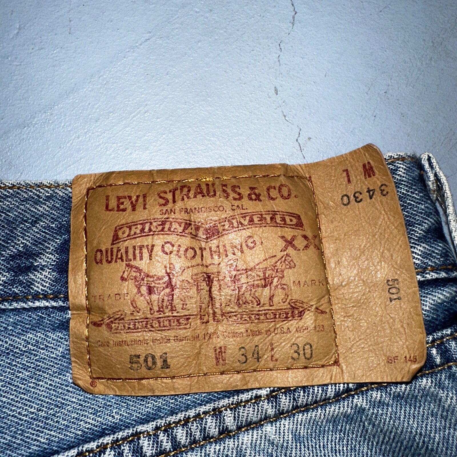 Levis 501 Vintage 90s USA XX Straight Leg Jeans Blue Light Wash 34x30 Act 31x29