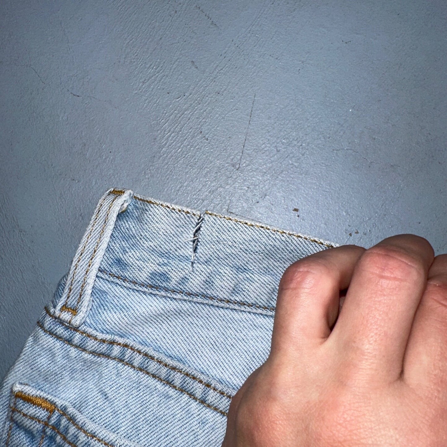 Levis 501 Vintage 90s USA XX Straight Leg Jeans Blue Light Wash 33x34 Act 31x32