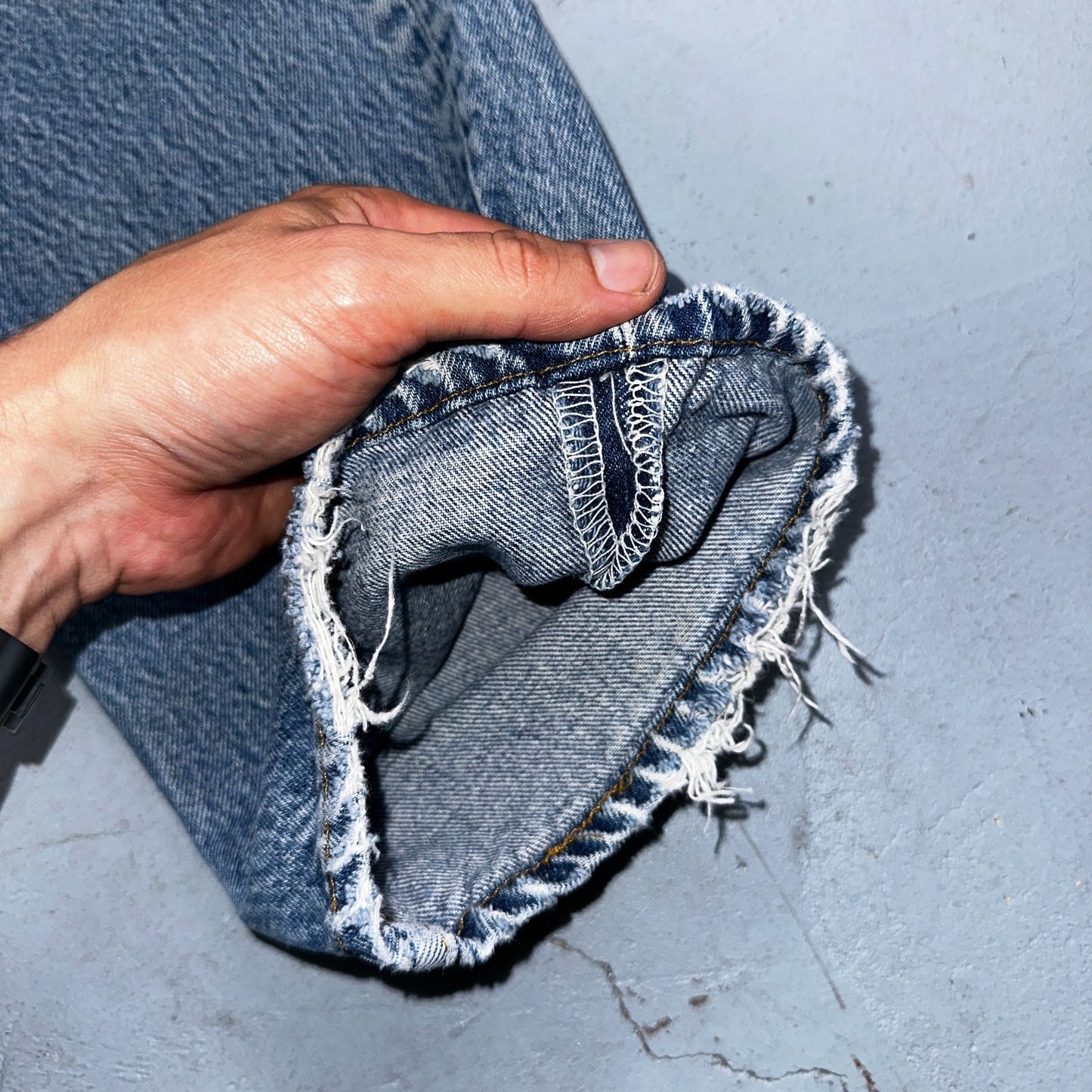 Levis 501 Vintage 90s USA XX Straight Leg Jeans Blue Light Wash 35x32 Act 31x29