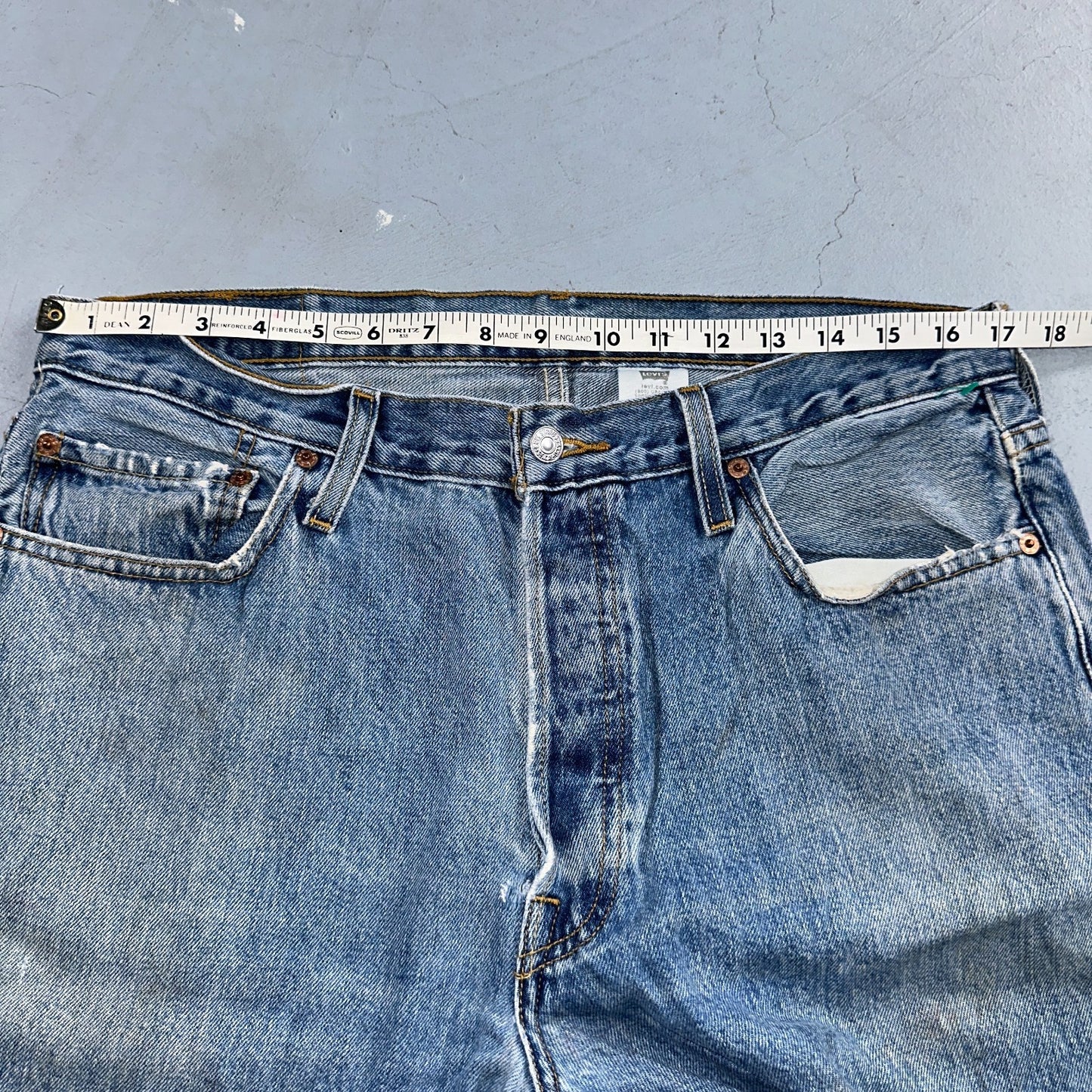 Levis 501 Vintage 90s Y2K Straight Leg Jeans Blue Light Wash 35x32 Act 34x31