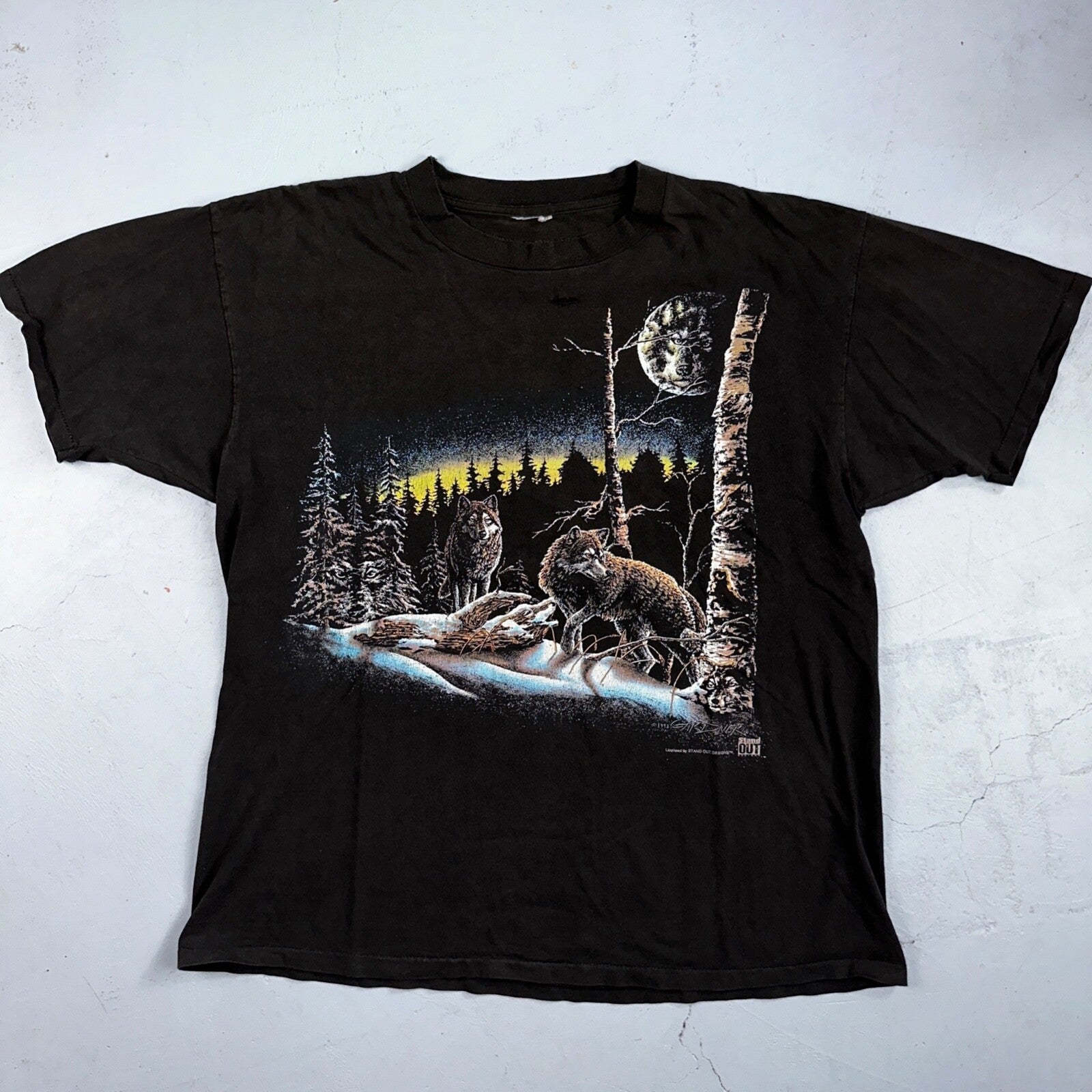 Vintage Wolf Pack Wolves Nature Animals Art Graphic Thrashed T-Shirt Black 90s