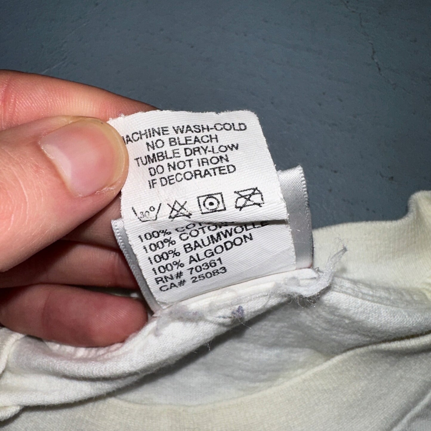 Disney Mickey Mouse Stained Y2K VTG T Shirt 2000s Cute Embroidered White Tee USA