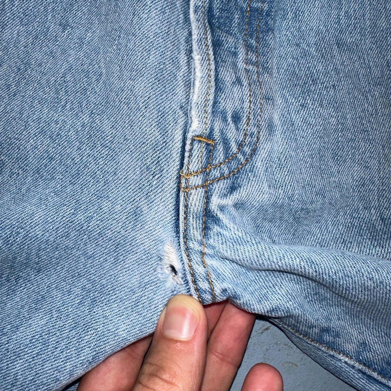 Levis 501 Vintage Y2K 90s XX Straight Leg Jeans Blue Light Wash 35x32 Act 32x29