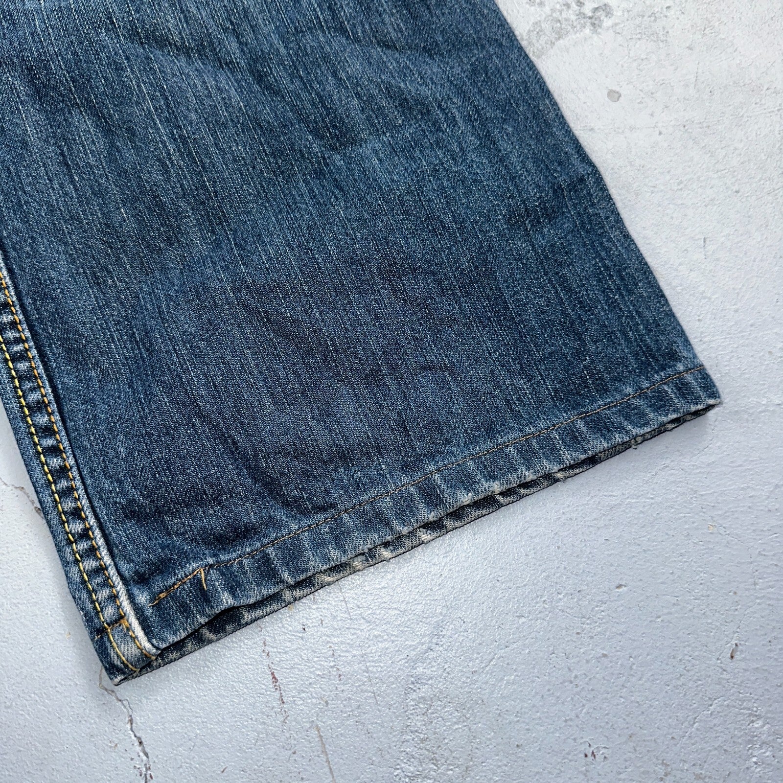 Levis 501 Vintage Y2K XX Straight Leg Jeans Blue Med Wash 33x34 Act 31x28