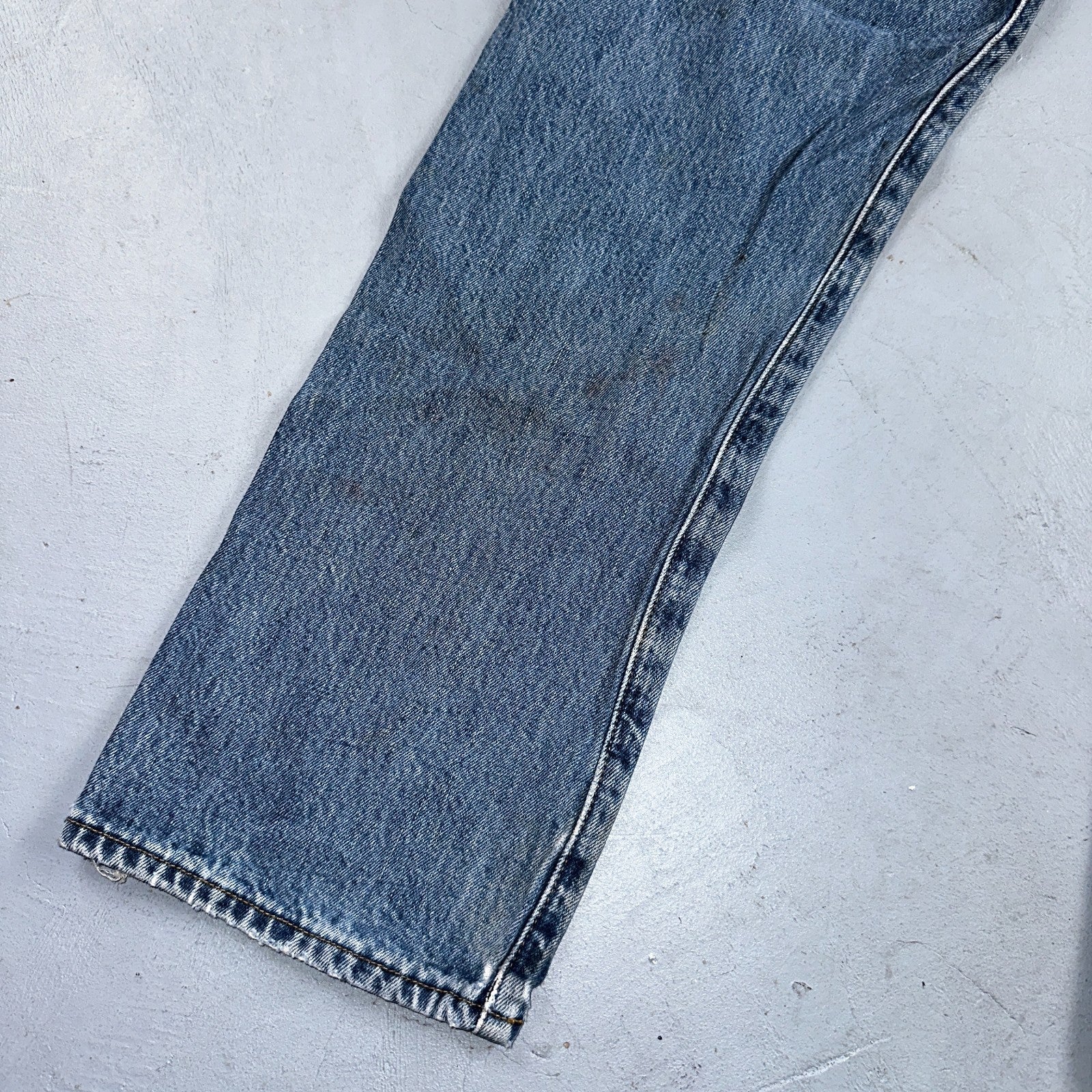 Levis 501 Vintage 90s Y2K Straight Leg Jeans Blue Light Wash 35x32 Act 34x31