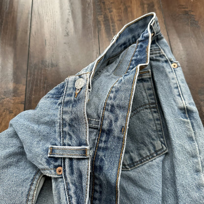 Levis 550 Jeans VTG Womens High Rise Light Wash Relaxed 90s USA 31x29