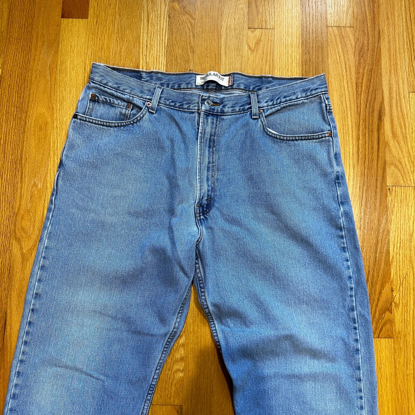 Levis 505 Vintage Y2K Straight Leg XX 2000s Jeans  40x32 Med Wash Act 37x31
