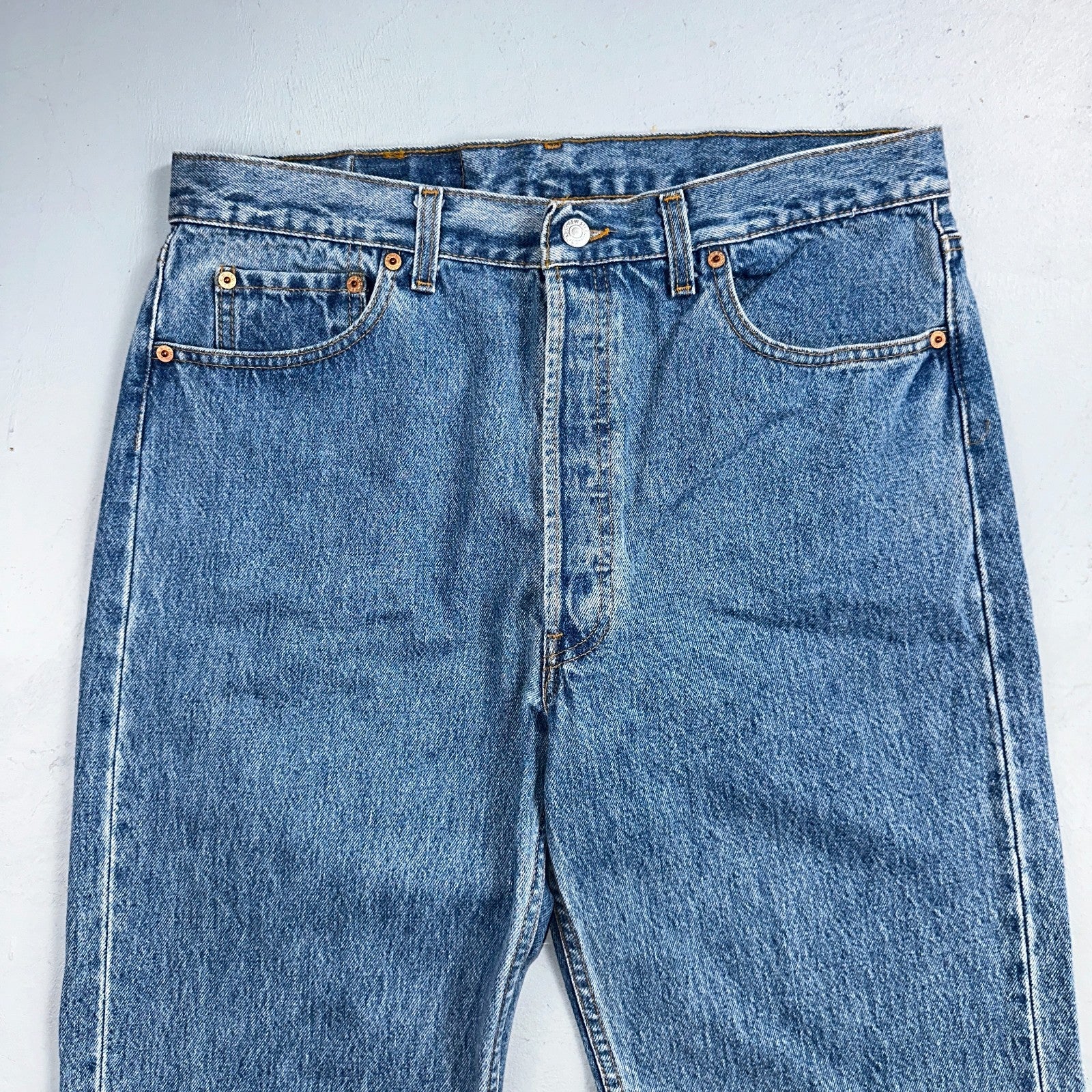 Levis 501 Vintage 80s USA XX Straight Leg Jeans Blue Light Wash 36x32 Act 34x32