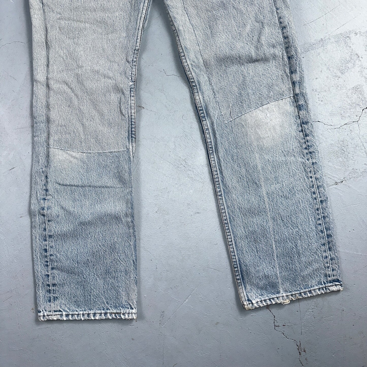 Levis 501 Vintage 80s USA XX Straight Leg Jeans Blue Light Wash Thrash Act 27x28