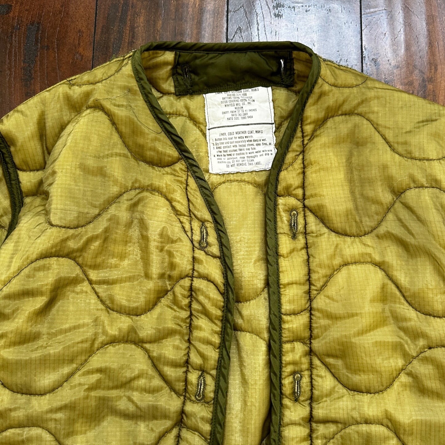 VTG 1970s Military Liner Mens Medium Green Quilted Cold Weather DSA100-74-C-1596