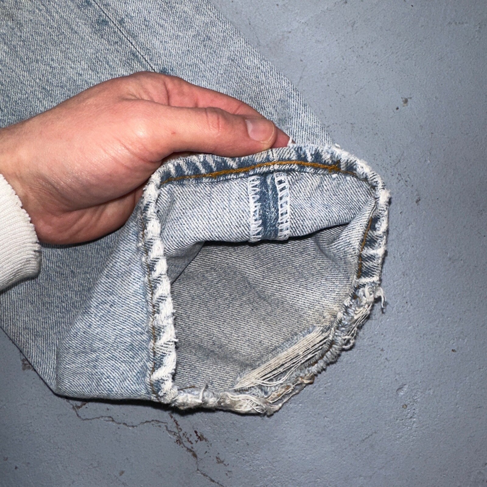 Levis 501 Vintage 80s USA XX Straight Leg Jeans Blue Light Wash 34x36 Act 31x34