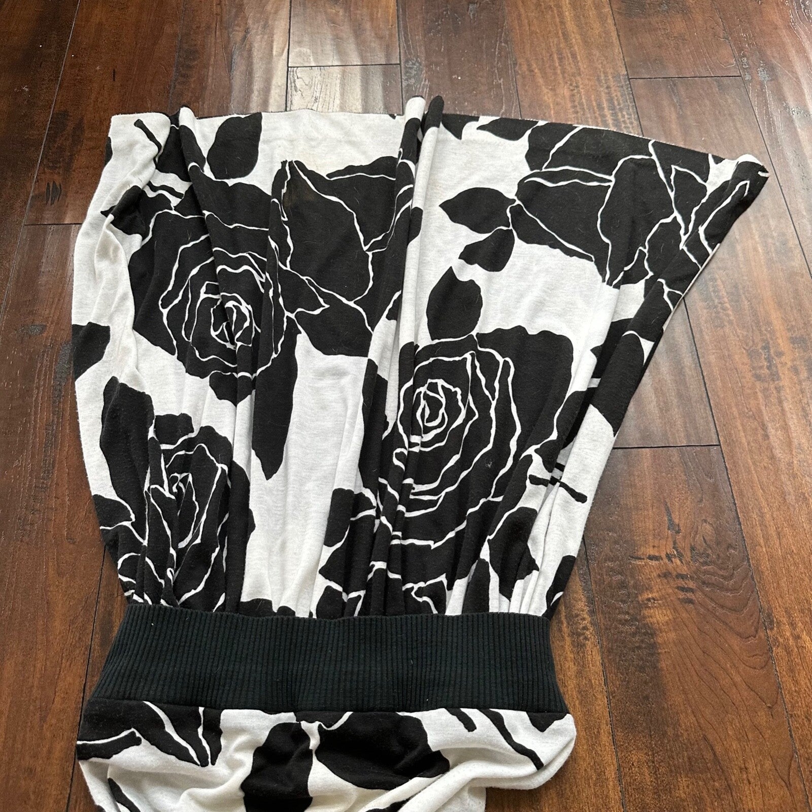 Vintage Hartsville women's Small Rose Pattern Long sleeve 80s S Fishtail Dress