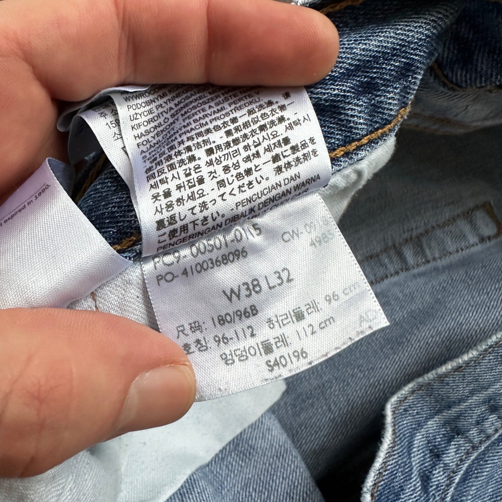 Levis 501 Vintage Y2K Straight Leg XX 2000s Jeans 38x32 Med Wash Act 37x30