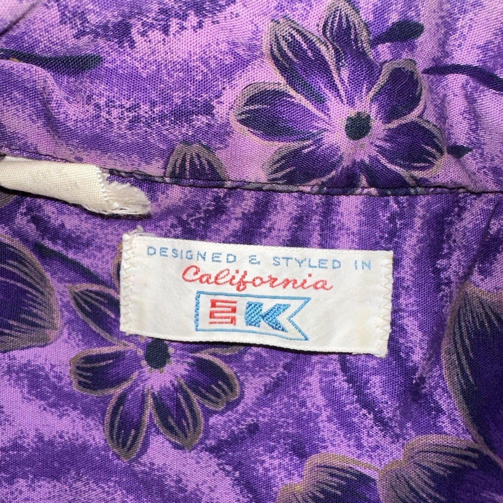 Vintage 50s Hawaiian Aloha Print Shirt Rockabilly Honolulu 60s Button USA Purple